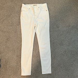 Madewell 9” Mid-Rise White Skinny Jeans - Size 28